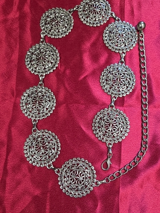 Other - Vintage-Inspired Silver Filigree Link Belt